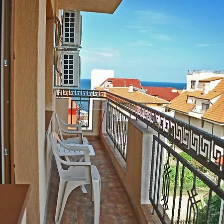 Guest house Vila Magnolia Ahtopol
