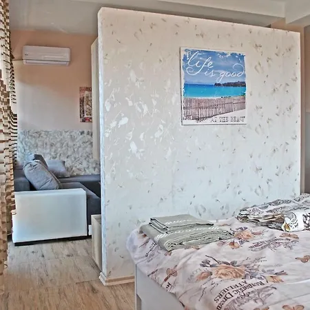Vila Magnolia Guest house Ahtopol